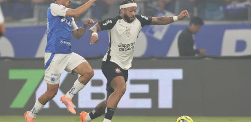 Corinthians surpreende a Fiel, o Mineirão e o Cruzeiro