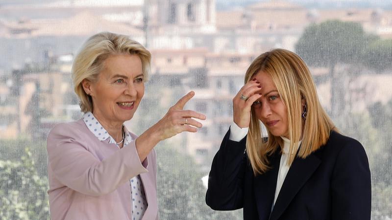 Sbarchi, patto Meloni-von der Leyen: “Un piano comune sui migranti”. Accordo sui “Paesi terzi sicuri”