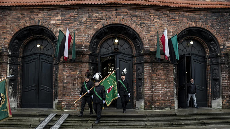 Polonia acelera el adiós al carbón en la mayor transición energética del Este europeo