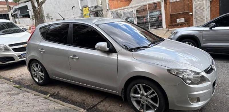 Insulfilm impenetrável: uso ilegal vira cortina para infrações de trânsito