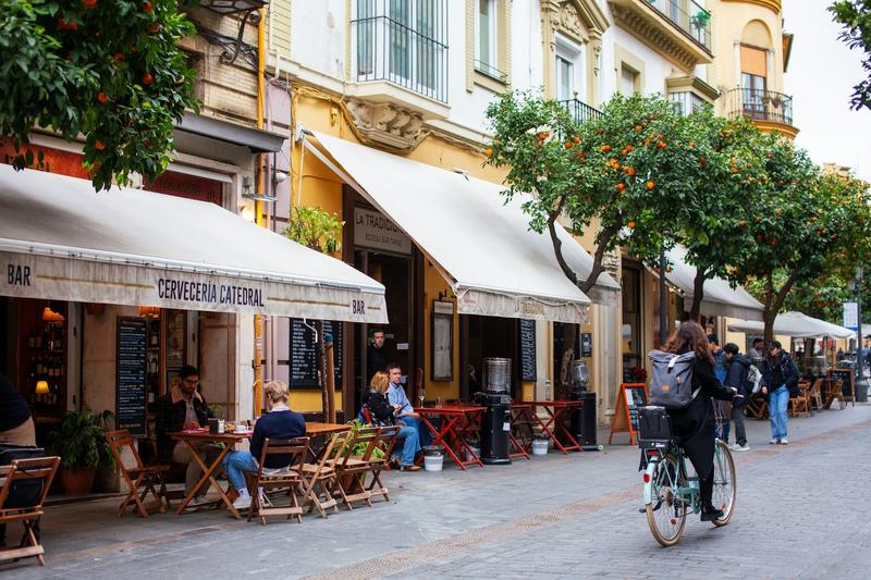 No es ‘cafeteria’, sino cafetería: la importancia de las tildes en el paisaje urbano No es ‘cafeteria’, sino cafetería: la importancia de las tildes en el paisaje urbano