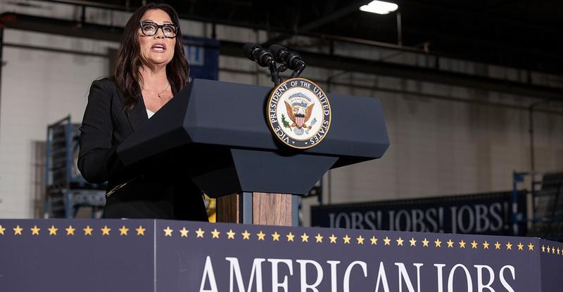 EXCLUSIVE: Labor Secretary Says Law Doesn’t Allow Eliminating H-1B Program Amid MAGA Calls