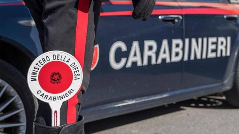 Trovato morto carbonizzato uomo di 46 anni: il dettaglio misterioso accanto al corpo Trovato morto carbonizzato uomo di 46 anni: il dettaglio misterioso accanto al corpo