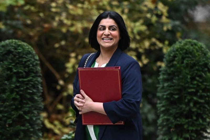 Shabana Mahmood should seize control of the Met police from failing Khan Shabana Mahmood should seize control of the Met police from failing Khan