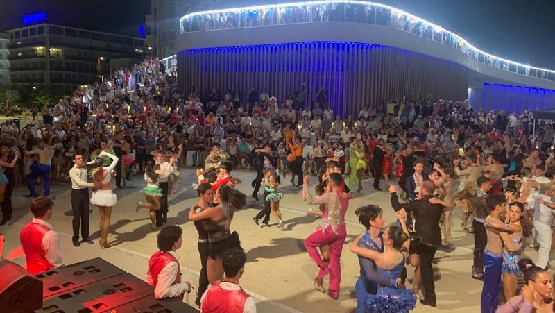 Rimini a Capodanno va col liscio: orchestre, ballerini e deejay