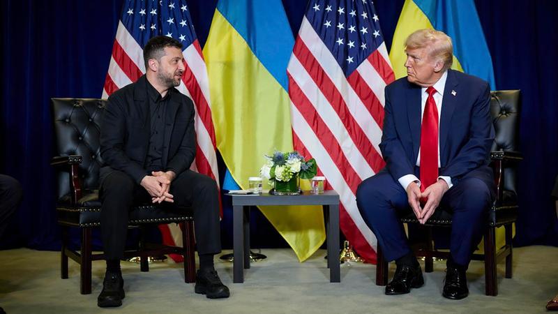 Zelensky sotto pressione. “Trump chiede il ritiro dal Donbass. Ma serve un referendum popolare”