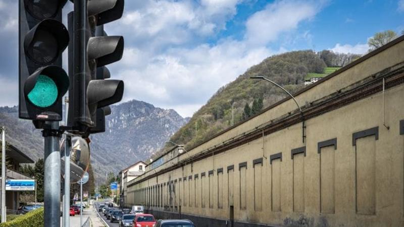 Semaforo sulla statale 671 a Colzate, sperimentazione da febbraio