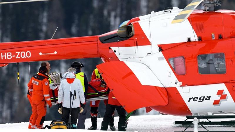 Dvostruka olimpijska šampionka helikopterom prebačena u bolnicu posle pada u Sent Moricu Dvostruka olimpijska šampionka helikopterom prebačena u bolnicu posle pada u Sent Moricu