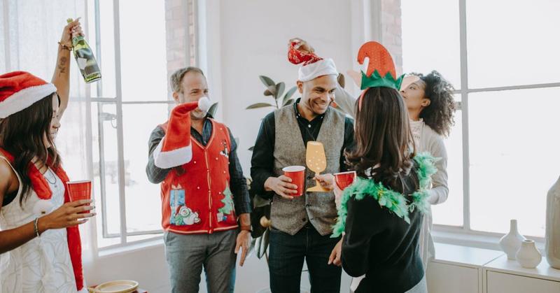 5 (More) Ways to Control Your Drinking This Holiday Season 5 (More) Ways to Control Your Drinking This Holiday Season