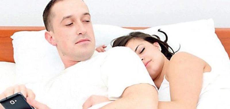 Eşiniz sanal sekse yöneldiyse dikkat!