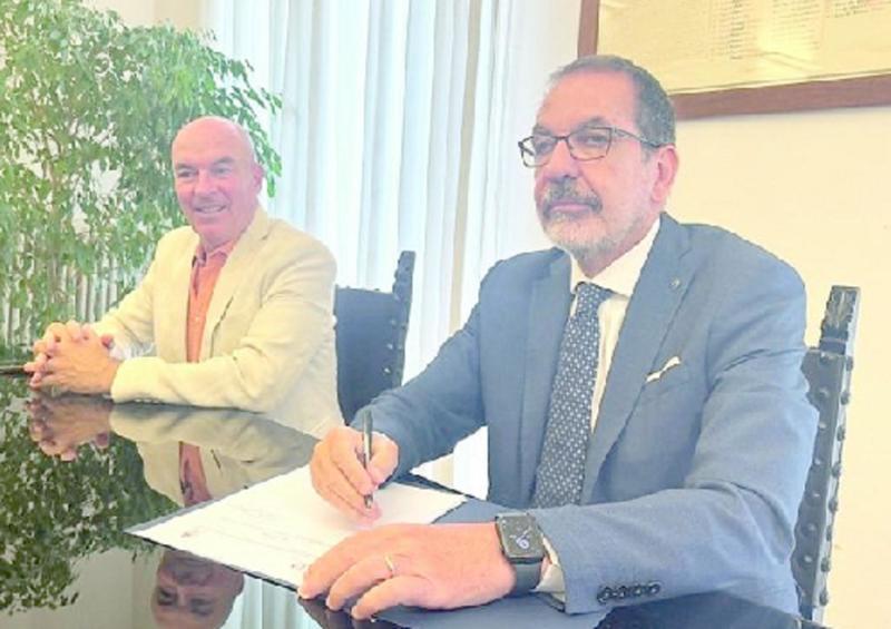 Livorno, il sindaco Salvetti contro il prefetto: «L'assenza dei vigili di notte non è il problema»