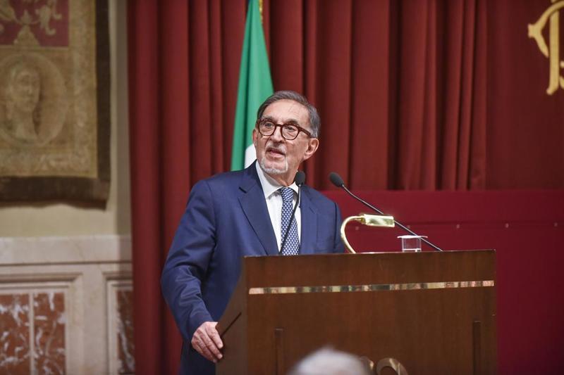 La Russa non si arrende: «Rendere subito più facili gli arresti domiciliari»