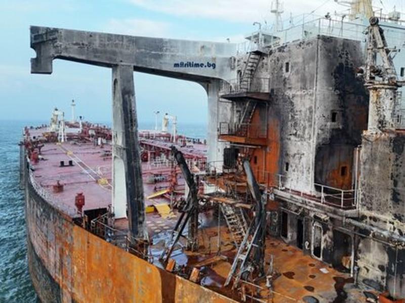 Отлага се операцията по изтеглянето на танкера 