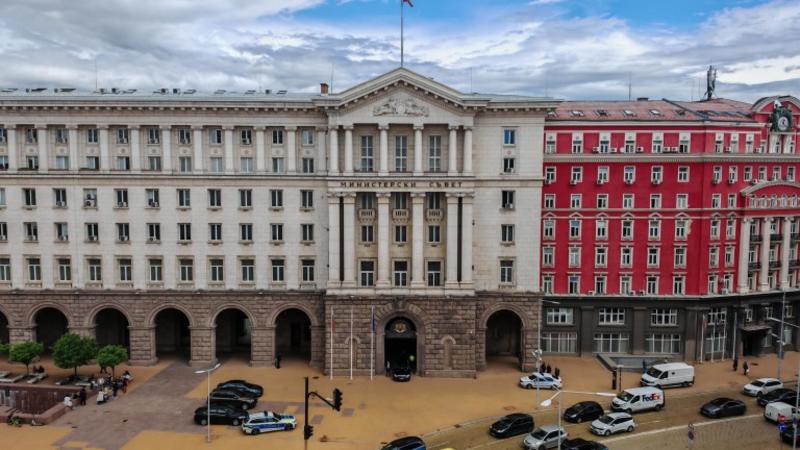 Как се назначава служебно правителство и какви правомощия има то? Как се назначава служебно правителство и какви правомощия има то?