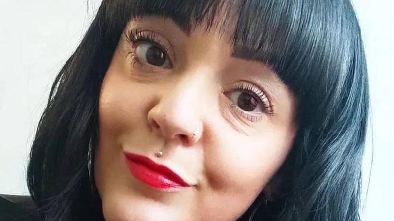 Malore improvviso in casa, Benedetta muore a 39 anni. Il grido d’aiuto del compagno, i soccorsi vani, un’intera comunità in lutto