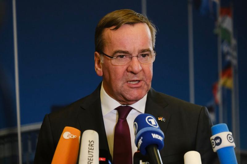 Pistorius grüßt die Schulstreiks – Schwarz-Rot beschließt den neuen Wehrdienst