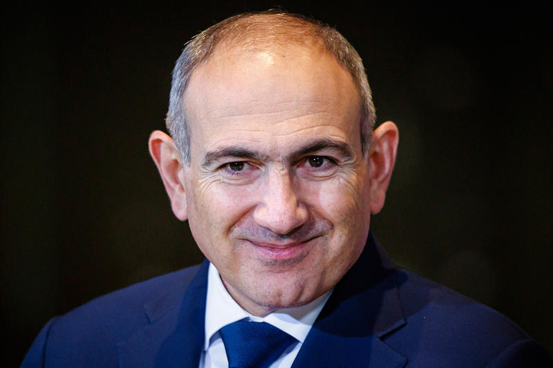 Популист Пашинян решил сразить москвичей своей простотой Популист Пашинян решил сразить москвичей своей простотой