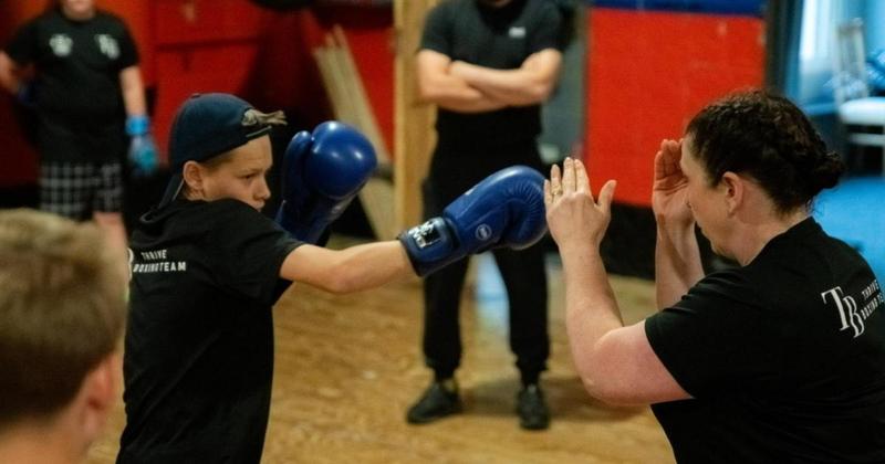 Meet the boxing coach inspiring more women to take up the sport Meet the boxing coach inspiring more women to take up the sport