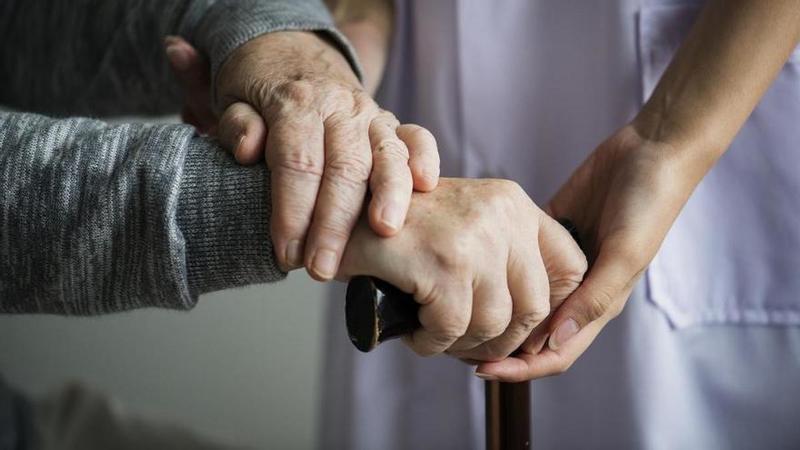 Trabajo de cuidados: ¿reconocimiento social o castigo financiero?