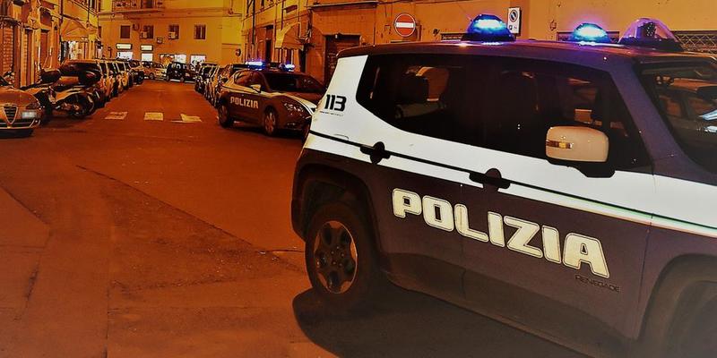 Livorno, smurano la cassaforte dell’ufficio e fuggono con soldi e attrezzi