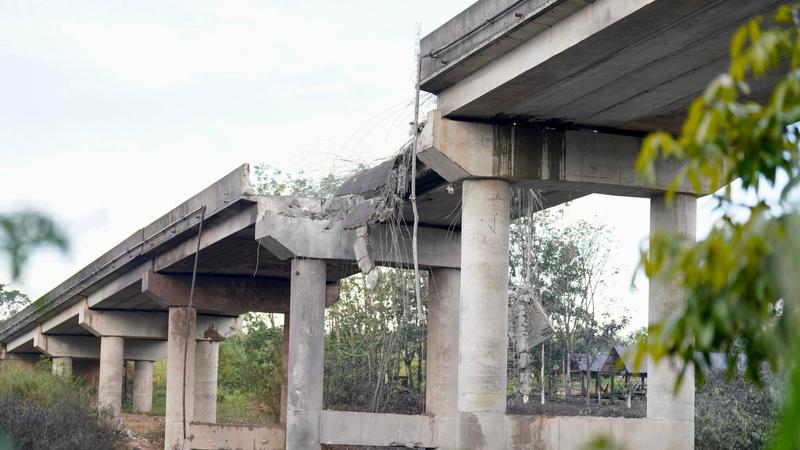 Thailandia-Cambogia, la tregua annunciata da Trump ha retto poche ore. Phnom Penh: “Bangkok ci bombarda ancora con gli F-16”