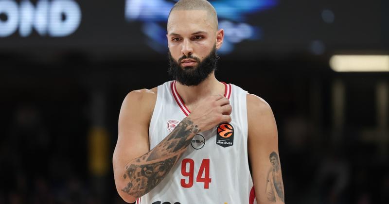 Ολυμπιακός: Σκιά του εαυτού του, αλλά ποιανού εαυτού του; Ολυμπιακός: Σκιά του εαυτού του, αλλά ποιανού εαυτού του;