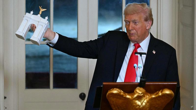 La sala da ballo di Trump rischia lo stop, il National Trust fa causa: “Progetto illegale”