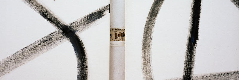 Vicente Rojo en un barquito de papel