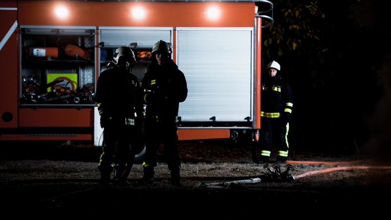 Incendio a La Valletta, fiamme e fumo in un capannone di rifiuti: “Abbiamo paura'” /