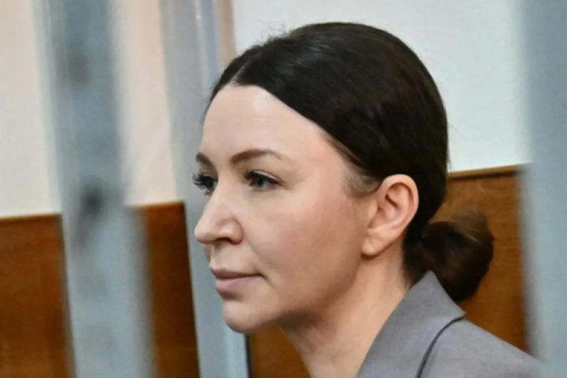 «Печет хлеб по ночам в адских условиях»: бывшая сокамерница Блиновской опровергла слухи о привилегиях «Печет хлеб по ночам в адских условиях»: бывшая сокамерница Блиновской опровергла слухи о привилегиях