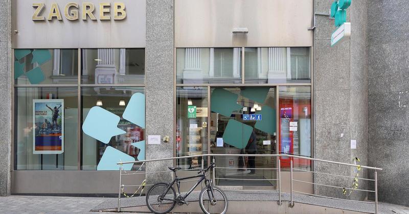 Gripa hara, cijeli razredi izostaju iz škole, u ljekarnama nestašica lijeka. 'Kriza je trenutačno prebrođena, ali...' Gripa hara, cijeli razredi izostaju iz škole, u ljekarnama nestašica lijeka. 'Kriza je trenutačno prebrođena, ali...'