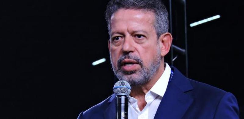 Lira maltratou colega veterano por emenda, e ele o dedurou ao STF