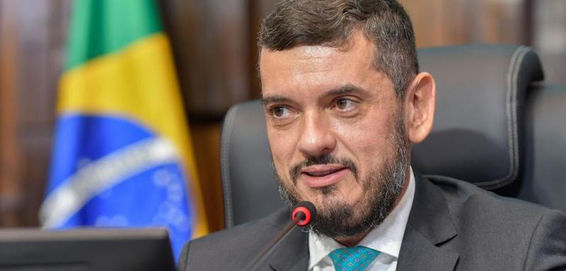 Novo personagem, velhas práticas: a derrocada de Bacellar e a reestruturação da direita fluminense Novo personagem, velhas práticas: a derrocada de Bacellar e a reestruturação da direita fluminense