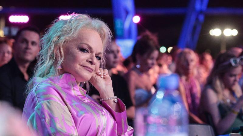 Wie Putins Popdiva einen Aufruhr im ganzen Land auslöste