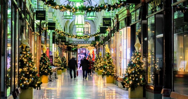 Christmas opening hours for shops in Royal Arcade