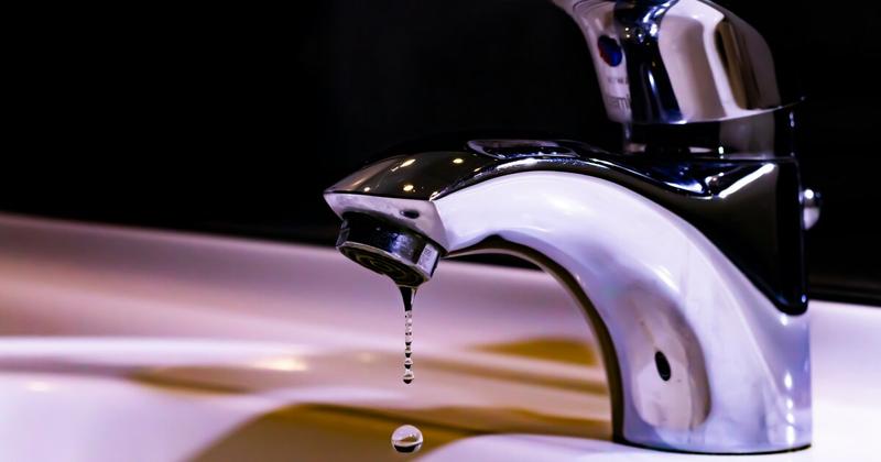 Αλικαρνασσός: Τρέχει το νερό και ουδείς ασχολείται Αλικαρνασσός: Τρέχει το νερό και ουδείς ασχολείται