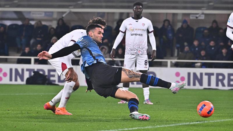 Doppio Scamacca e l'Atalanta va, a Bergamo 2-1 sul Cagliari /