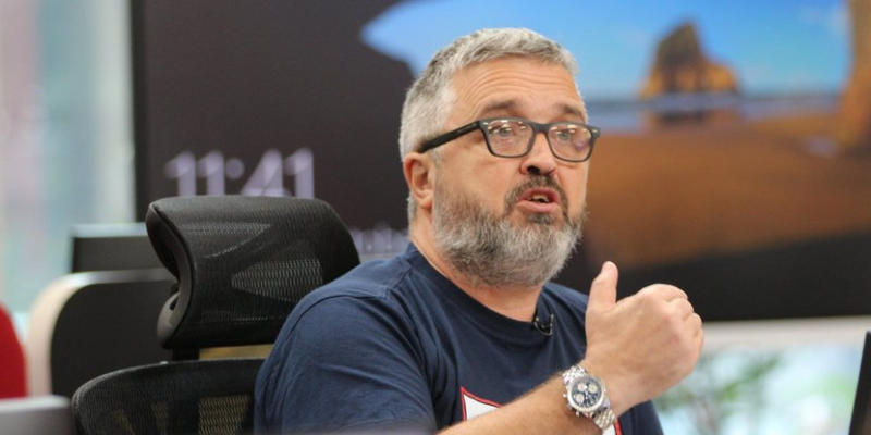 DOSTA ZLOČINA! Dragan J. Vučićević: Ubij, zakolji, da Vučić ne postoji DOSTA ZLOČINA! Dragan J. Vučićević: Ubij, zakolji, da Vučić ne postoji