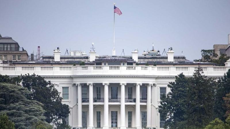 Tramp zapretio da će SAD uzvratiti zbog ubistva troje Amerikanaca u Siriji Tramp zapretio da će SAD uzvratiti zbog ubistva troje Amerikanaca u Siriji