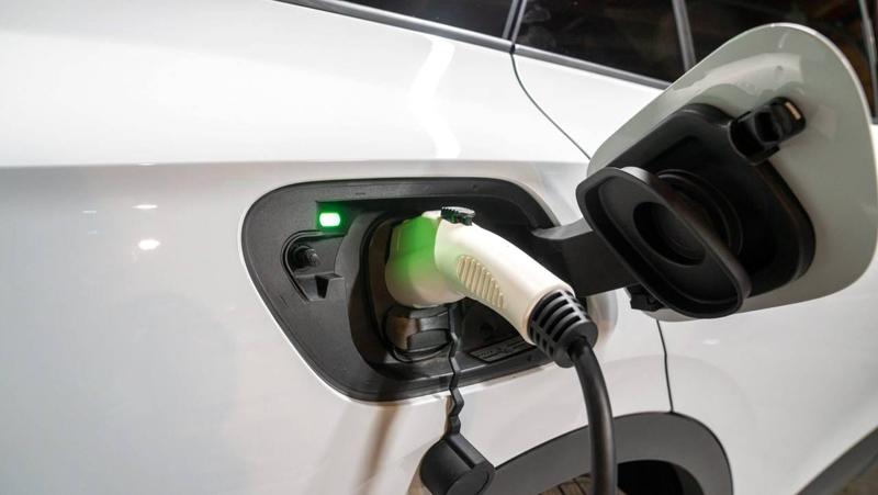 Orta sınıf elektrikli otomobillerde en uzun menzilli 20 model