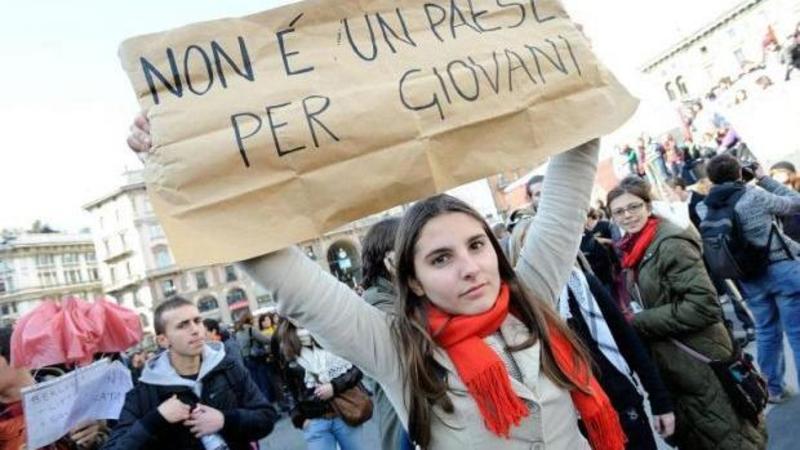 Poveri con la partita Iva nella città più cara d’Italia: a Milano in pensione a 71 anni e con 646 euro al mese. “Più colpite le donne”