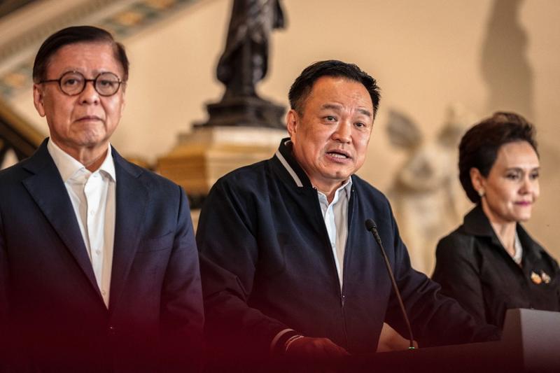 Thai Parliament Dissolves to Head Off No-Confidence Vote