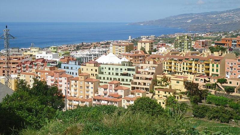 Las Montañas de las Arenas y el Niño que la lloró Las Montañas de las Arenas y el Niño que la lloró