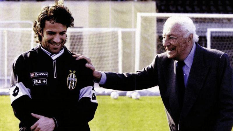 Gli Agnelli, foto in bianco e nero. La Juve (ancora) prima di tutto