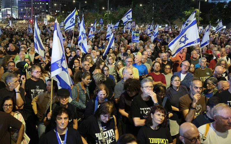 Former hostages, bereaved families demand Netanyahu open October 7 state probe Former hostages, bereaved families demand Netanyahu open October 7 state probe