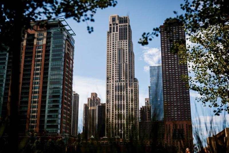 Edward Keegan: Robert A.M. Stern wrote 7,000 pages about New York architecture. Who can write Chicago’s tome?