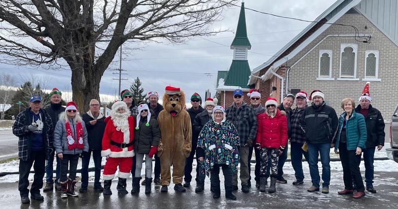Omemee shows its Christmas spirit