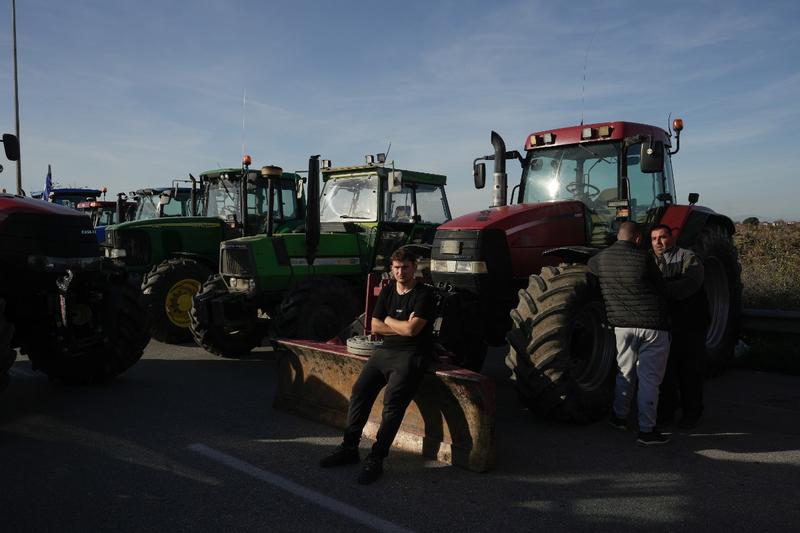 «Επιλεκτική άγνοια» για τους αγρότες και την ύπαιθρο