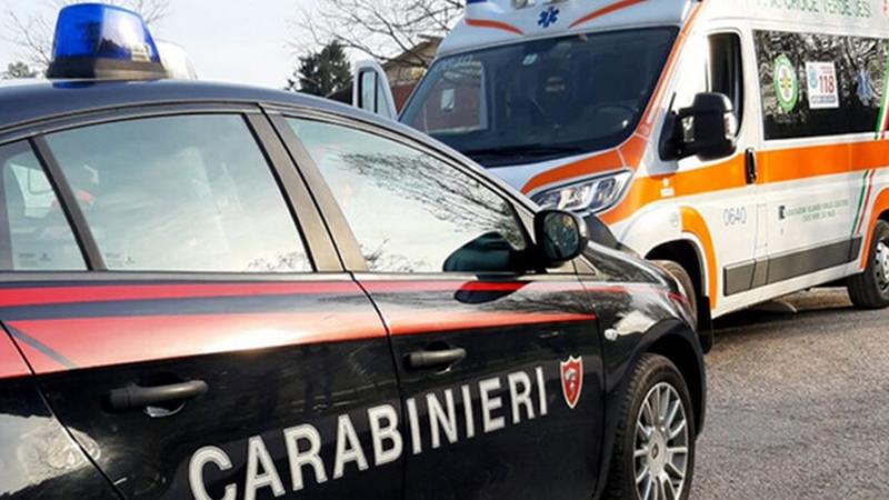Salerno, incidente in tangenziale: scontro tra auto e ambulanza, quattro persone ferite Salerno, incidente in tangenziale: scontro tra auto e ambulanza, quattro persone ferite