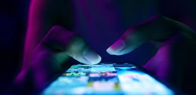 Contestar a aceleração digital é escolher a velocidade da nossa vida